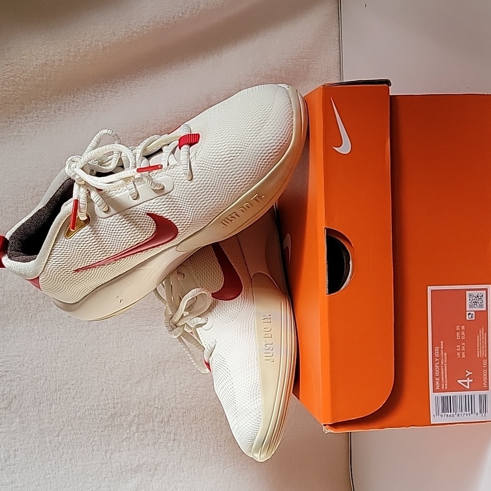 Boys Nike IsoFly Basketball Shoes, Light Bone/University Red, Size 4Y, EUC